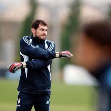 Iker casillas fernández (spanish pronunciation: Iker Casillas Portero Del Real Madrid Fifa Com