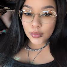 The wallpaper you're going to want to keep