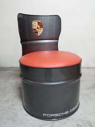Oil Drum Seat Porsche Design Meubles En Tonneau Idee Deco Garage Objet Deco Industrielle