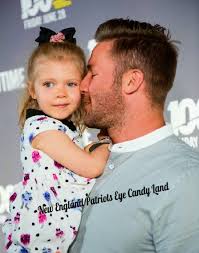 Julian Edelman And His Daughter Absolutely Priceless Daddyslittlegirl Julian Edelman Julian Edelman Daughter Edelman Patriots Julian edelman was born on may 22, 1986 in redwood city, california, usa as julian francis edelman. julian edelman and his daughter