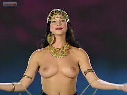 Stefania Orlando Retromarsh tette | Solopornoitaliani