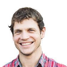 Desi Serna's Instagram, Twitter & Facebook