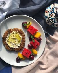 Thealthylife On Instagram Starting The Week Right With A Moroccan Staple Harcha But Healthy Harcha Is A Moroccan Pan Br In 2020 Pan Bread Healthy Semolina