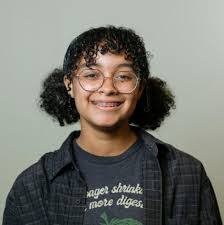 Isabel Keim's Instagram, Twitter & Facebook