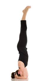 Can Finally Do With Lindsay S Help Goal For 2012 To Do This By Myself Never Thought I Would Even Get Free Yoga Classes How To Grow Taller Headstand Poses