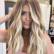 Jessie Main (shearglamourjm)