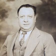 Allie Kirchner's Instagram, Twitter & Facebook