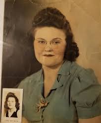 Joanna Presley's Instagram, Twitter & Facebook