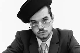 Oscar Jerome en la sala Villanos