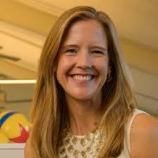 Mary Raynor's Instagram, Twitter & Facebook