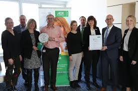 1 (5,231.32 mi) kirchheim, germany. Kurier Dachau Gesundheitsmanagement Der Vr Bank