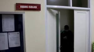 Percakapan bahasa inggris singkat 4 orang kali ini kami akan sajikan kembali contoh percakapan menggunakan bahasa inggris yang singkat dimana melibatkan 4 orang dalam hal ini mengenai tema periksa atau konsultasi ke dokter mengenai sebuah penyakit. Begini Isi Percakapan Hoaks Warga Makassar Positif Virus Korona Bagian 1