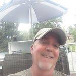 Dennis Navin's Instagram, Twitter & Facebook