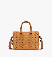 The definition of ones love for a man on monday. Handtaschen Fur Damen Umhangetaschen Mcm Deutschland