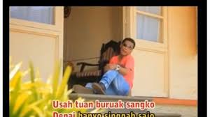 Alah tujuah kali musim manyabik oi tuan oi nan uda jo janji antah lah lupo indak kok takana di hujan labek ah jo kilek hari nan galak kito bajanji. Chord Kunci Gitar Dan Lirik Lagu Lamak Katan Sampai Rangkuangan Ody Malik Kok Kayo Kayolah Surang Tribun Padang