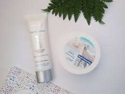 Official reference contact is from philippines original bill of ladings. Ratnasari Pevensie S Review Leivy Naturally Facial Foam Body Scrub Goat S Milk