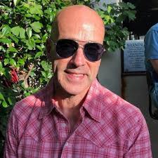 Let's welcome our new members. Please remember to put the location of where  the photo or photos were taken when posting. Remember no AI generated  images. Thank you Blanca De La Rosa,