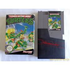 Dans l'un des jeux, les quatre tortues. Teenage Mutant Ninja Turtles Les Tortues Ninja Jeu Nes Jouets Retro Jeux De Societe Jeux Video Livres Objets Vintage