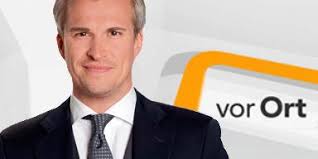 LIVE um 17 Uhr: phoenix Moderator Florian Bauer informiert Sie über die  DFB-Pressekonferenz #FIFA #WM18