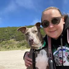 recently obsessed with having a little mission that gets me out of the  house in the morning but I can only think of like 3 pilates class buying  fresh bread grabbing a