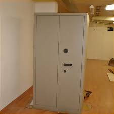 Il materiale di un armadio per officina deve essere resistente e conforme all'uso per cui è acquistato: Armadio Metallico Usato In Italia Vedi Tutte I 56 Prezzi