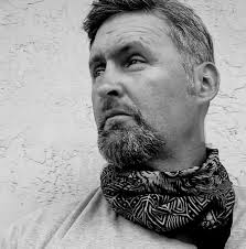 The GA-FLA once offered 16 rooms, air conditioning, free TV, a seafood  restaurant and a gift shop. Today it sits abandoned. #abandoned  #floridahotel #georgiahotel #motel