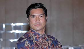 In 2015, he married stylist kim raymond. Keith Foo Kini Duda Cerai Disember Tahun Lalu