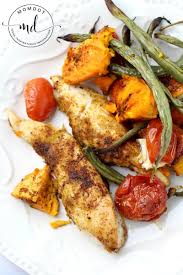 Heet Pan Chicken Veg Recipe Use One Pan Or One Dish To Create A Family Dinner Everyone Will Love Pan Chicken Meat Recipes Veg Recipes