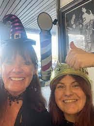 Dana Calnan's Instagram, Twitter & Facebook