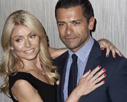 2019 les murs sont devenus plus petits. Mark Consuelos Details The Interesting Journey To His Wedding To Kelly Ripa
