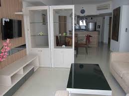 Disewakan apartemen sudirman park 2 bedrooms 1 bathroom full furnished renove high floor luas 48m2 harga 6,5 juta/bulan (minimal sewa 6 bulan/1 tahun full payment) hubungi demas century21 zawa 3. Sewa Apartemen Taman Anggrek 2 1 Br Furnished 19745