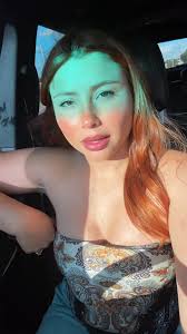 Hillary Márquez (@sallwamarquez)