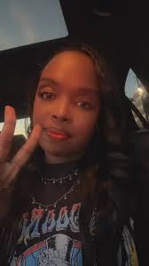 Date night car selfies… #latepost✌️ #redlips💋