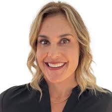 Stephanie Callihan's Instagram, Twitter & Facebook