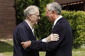 Após o regresso a portugal, foi o homem da máquina socialista. Mb0xi Ficjf3zm