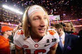 Отметок «нравится», 533 комментариев — trevor lawrence (@tlawrence16) в instagram: Trevor Lawrence S Brother Chase Seriously Looks Like A 70 S Hippie Version Of Him Pic Total Pro Sports
