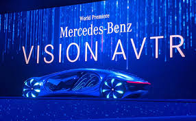 Director james cameron, who was present at the launch, took a selfie with the concept car. Hyundai Releases Car With Solar Panel Roof 7to5post