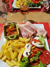 Le Jardin D Elise Saint Laurent Le Minier Restaurant Avis Numero De Telephone Photos Tripadvisor