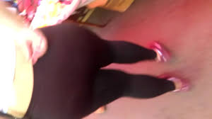 Nalgona en leggings - XNXX.COM