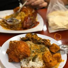 Because nasi kandar originates from penang, it is no doubt the best ones are here too. Photos At Umaar Nasi Kandar Indian Restaurant