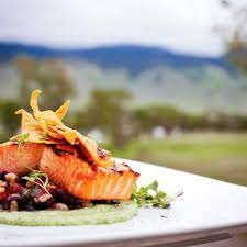 Yellowstone Valley Grill Livingston Mt Located At The Charming Yellowstone Valley Lodge Is The Perfect Combination Creative Dish Yellowstone Hotel Montana