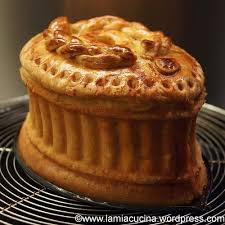 Pate En Croute Richelieu Eine Festliche Pastete Fur Den Kulinarischen Adventskalender Lamiacucina In 2020 Food Sweet Savory No Bake Pies