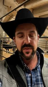 It’s the last day at for you all to have a chance to win a pair of  @hyerboots. Simply go to @lukebranquinhoshow, like our last post. Post a  story telling us why you need a new pair of boots, and tag ...