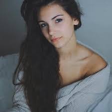 Millie Kirk's Instagram, Twitter & Facebook