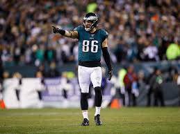Ertz played 50 snaps on offense on sunday but managed just three targets and two receptions. Given The Price And Alternatives Can The Eagles Afford Zach Ertz Long Term Sports Delcotimes Com
