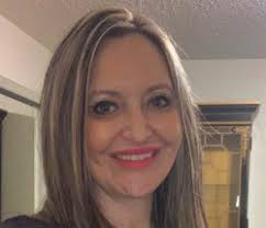 Kelly Wichman's Instagram, Twitter & Facebook