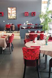 Une Cuisine Traditionnelle Et Faite Maison Dans Un Cadre Familial Chaleureux Aux Touches De Rouge Et De Gris Restaurant Cuisine Traditionnelle Ehpad
