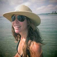 Melissa Dunne's Instagram, Twitter & Facebook