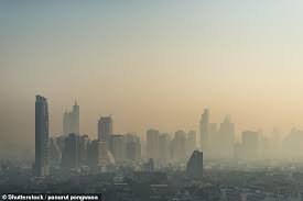 Around the power spot in the center of bangkok. Health Nearly Half A Million Newborn Babies Around The World Died From Air Pollution In 2019 Daily Mail Online