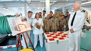 Loni und udo kaulbach gönnen sich einen . Weihnachten Und Neujahr Im Zdf Queen Mum Der Meere Heide Keller Verlasst Das Traumschiff
